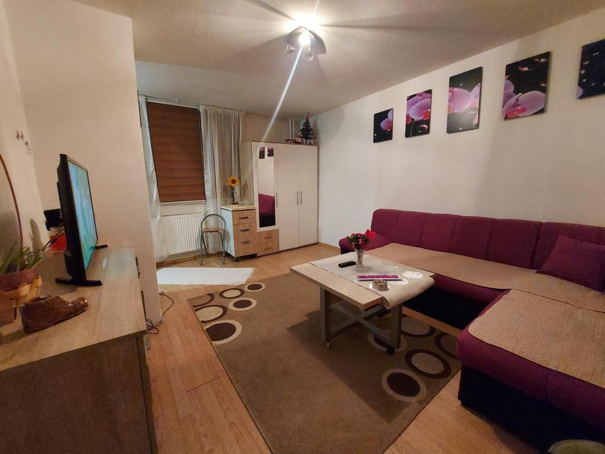 Ferienwohnung Ada Apartman Sarajevo Exterior foto