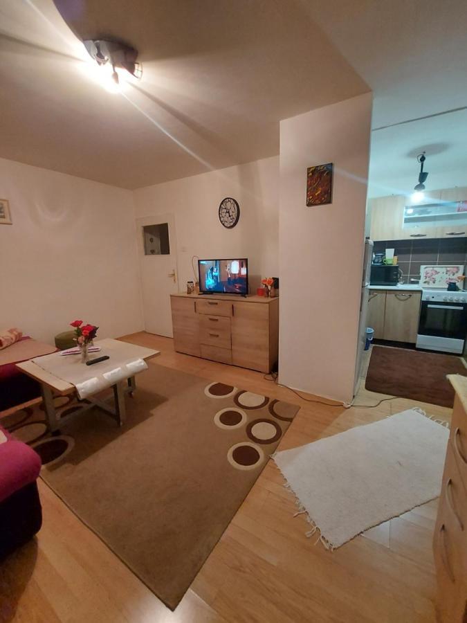 Ferienwohnung Ada Apartman Sarajevo Exterior foto