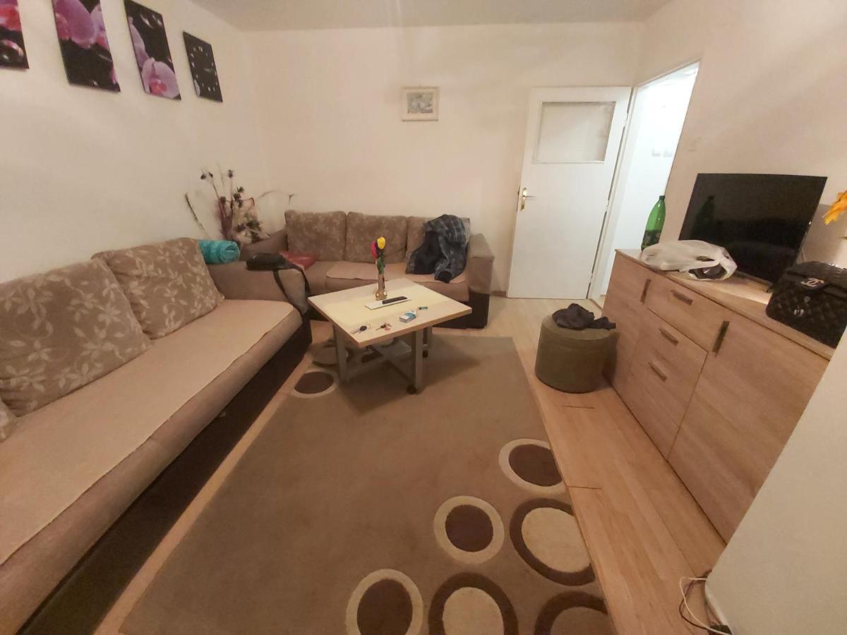 Ferienwohnung Ada Apartman Sarajevo Exterior foto